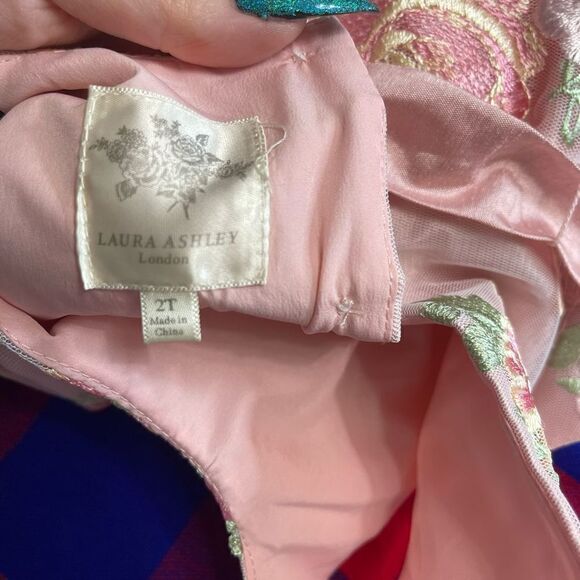 Laura Ashley London Girls Pink Embroidered Floral Dress Size 2T - Picture 12 of 12